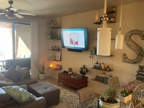 Phoenix Oasis - Ah! Ahwatukee!