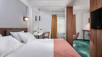 1 bedroom, minibar, in-room safe, desk