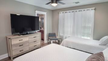 House (3 Bedrooms) | 3 bedrooms, laptop workspace, iron/ironing board, bed sheets