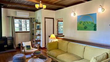 TV connectée, jeux vidéo, lecteur de DVD, chaîne hi-fi