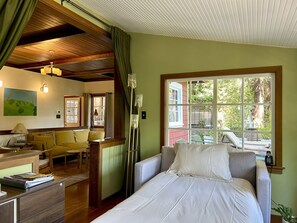 3 camere, una scrivania, ferro/asse da stiro, Wi-Fi