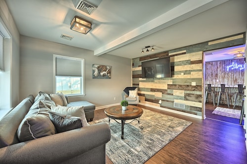 5 Min To Hershey w/ Gameroom & Firepit