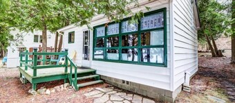 Waterfront Adults Only Private Cabin Sleep 4