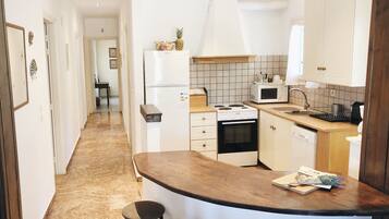 Grand Villa, 4 Bedrooms, Private Pool, Sea View | Private kitchen | Full-size fridge, oven, stovetop, dishwasher