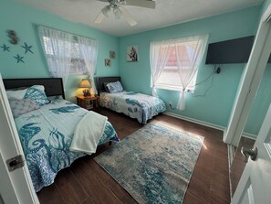 3 bedrooms, desk, free WiFi, bed sheets - Crystal River Water Front Gulf Access (Crystal River)