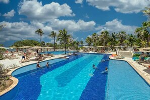 حمّام سباحة خارجي