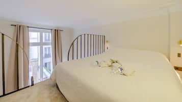 1 bedroom, iron/ironing board, travel cot, WiFi