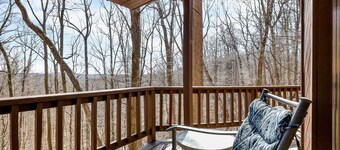 Cliff's Edge (Hocking Hills Area)