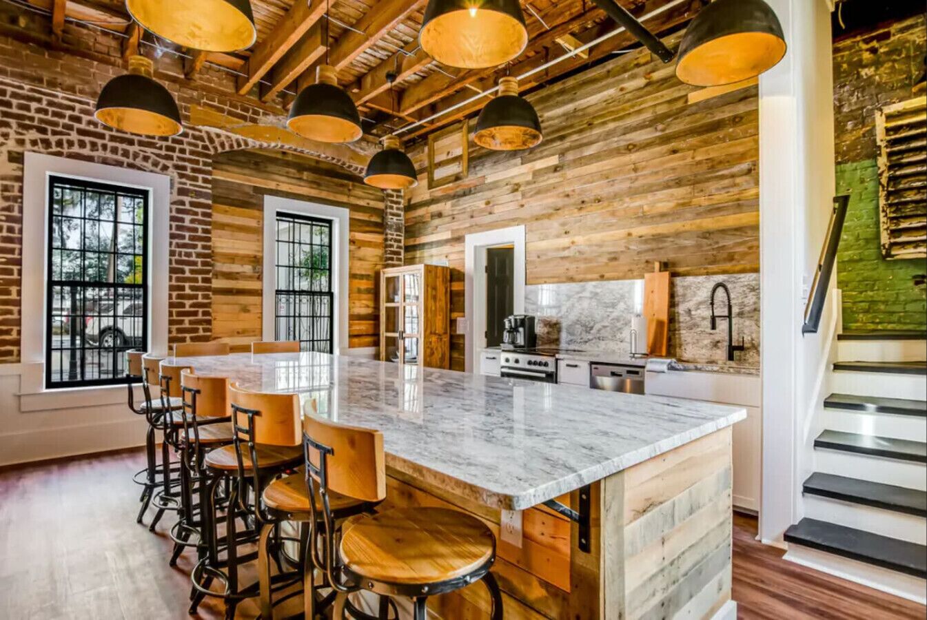 雪櫃、微波爐、焗爐、爐具