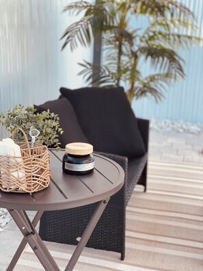 Property grounds - Ila's Beach House: Near IMG-Heated Salt Pool- Pets OK-Modern Organic Smart Home (Bradenton)