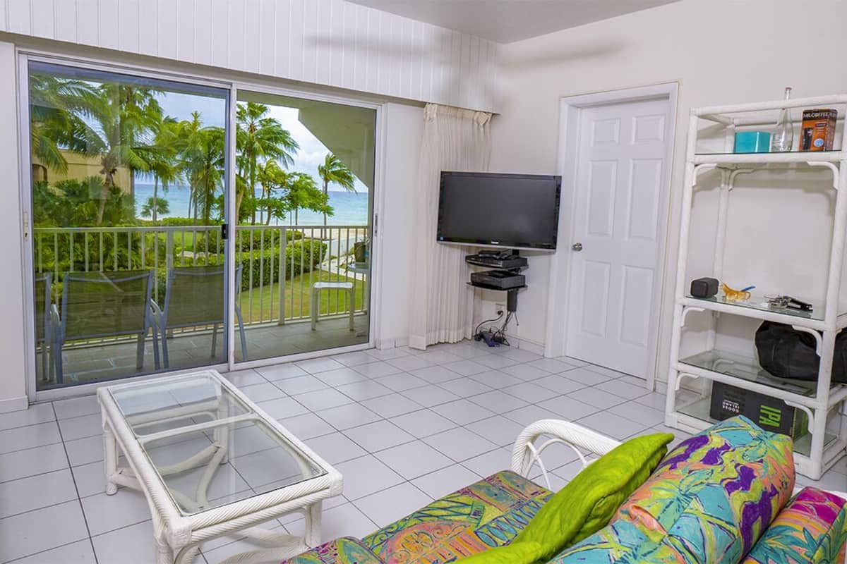 Villa, 2 Bedrooms, Ocean View (Villa #35) | Living area | 40-inch flat-screen TV with cable channels, TV