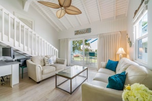 Villa, 2 Schlafzimmer, Meerblick | Individuell dekoriert, individuell eingerichtet, kostenloses WLAN