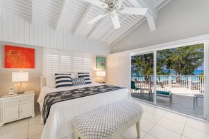 Decoración personalizada, muebles diferentes y wifi gratis