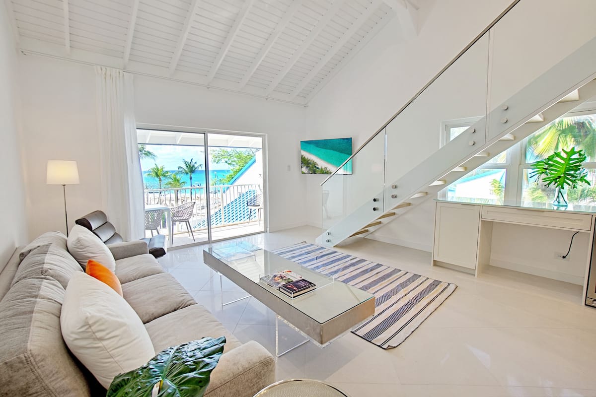 Villa, 2 Bedrooms, Ocean View (Villa #39) | Living area | 40-inch flat-screen TV with cable channels, TV