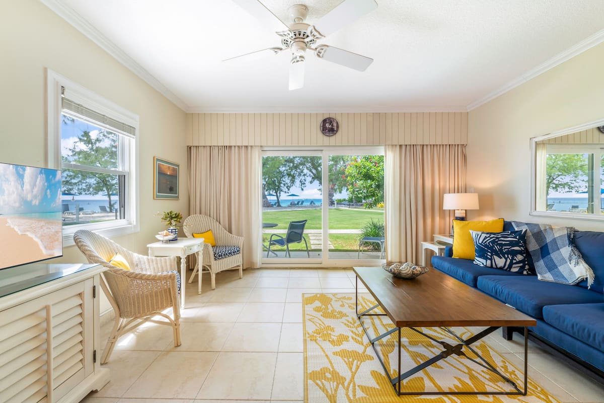 Villa, 2 Bedrooms, Oceanfront (Villa #16) | Living area | 40-inch flat-screen TV with cable channels, TV