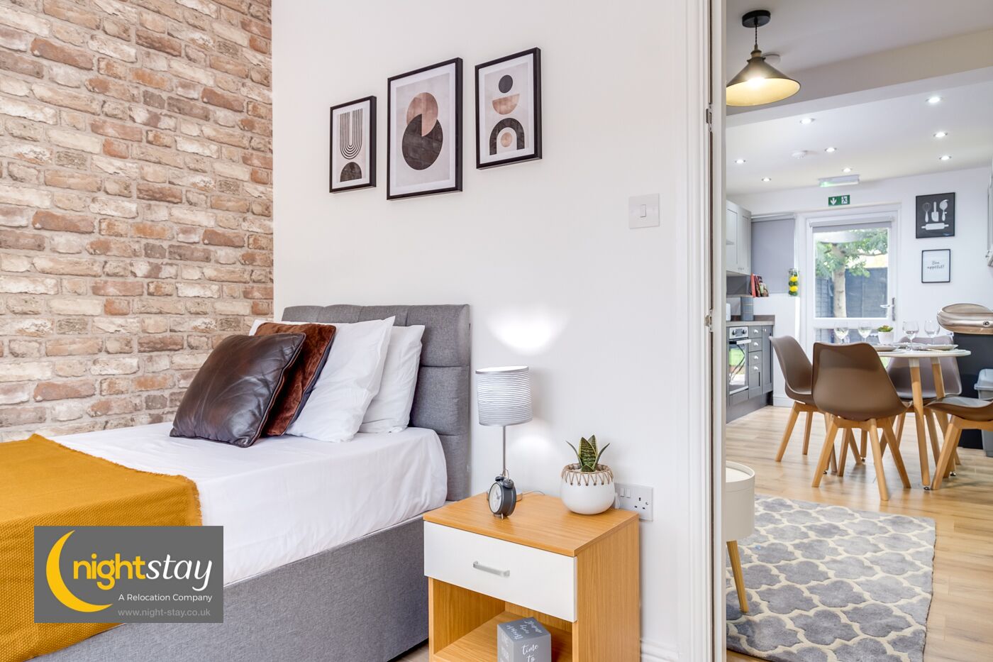 6 bedrooms, in-room safe, desk, iron/ironing board