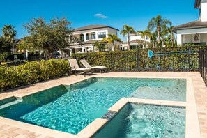 Pool - Lake Front Luxury Estate Reunion Resorts (Reunion)