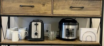 Charming 2 Bedroom Apt. Close to Valparaiso University Short-Term Stay