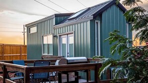 Unclassified image, 2 of 28, button - Near Zion • Modern Tiny Home • Hiking & MTB Access (Apple Valley)