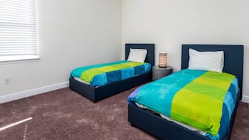 1 sovrum, skrivbord, strykjärn/strykbräda och wi-fi