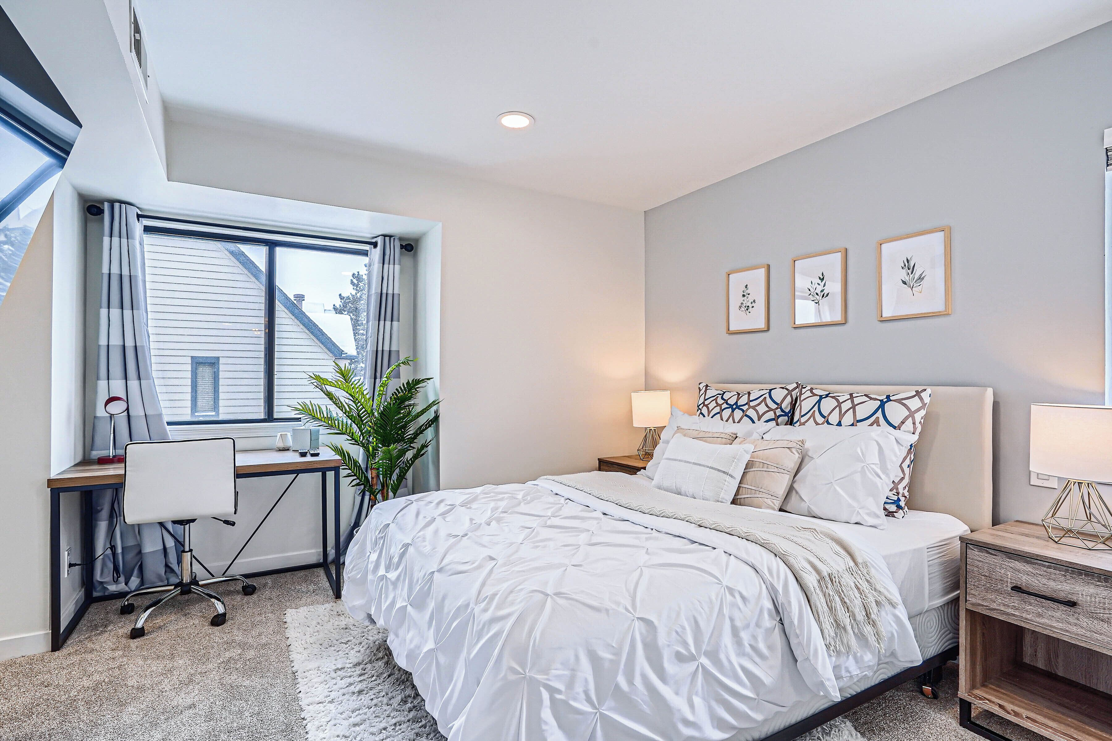 1 bedroom, desk, iron/ironing board, WiFi