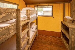 Glamping Tent-2 Bedroom Tent | 1 chambre, Wi-Fi gratuit, draps fournis
