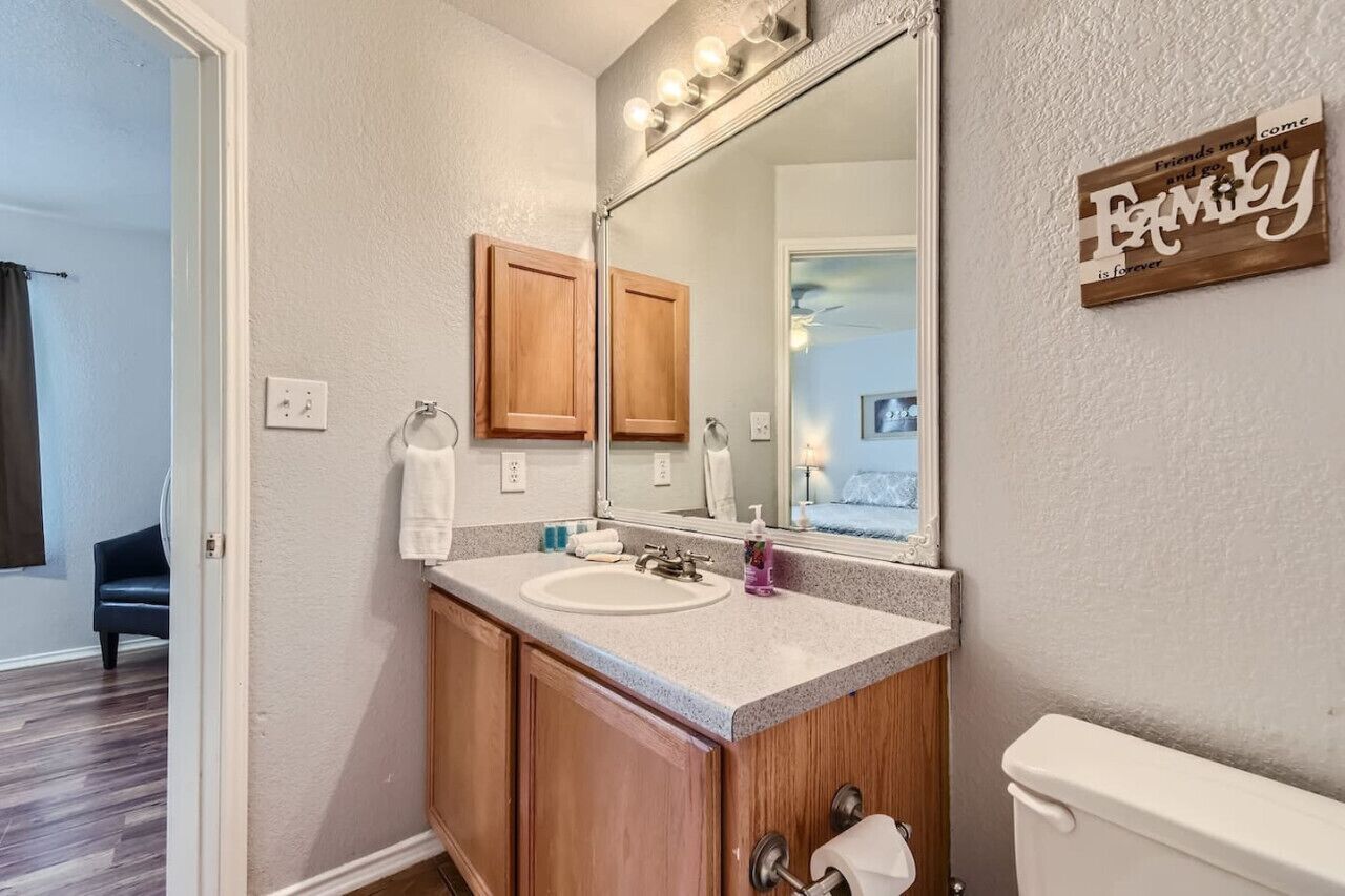 Bathtub, hair dryer