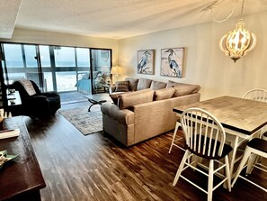 Smart TV, DVD player