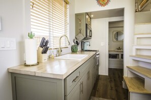 Fridge, microwave, coffee/tea maker, cookware/dishes/utensils -  Beautiful new tiny home located at our on-grid resort.  (Apple Valley)