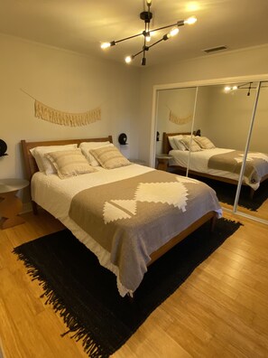 1 chambre, fer et planche à repasser, Wi-Fi gratuit, draps fournis