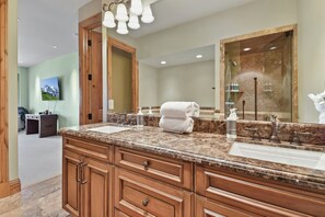 Bathtub, jetted bath, hair dryer, towels