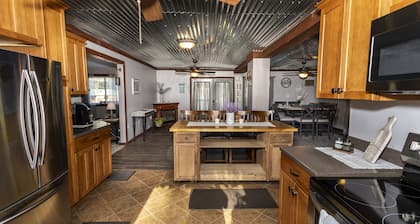 Casselman Cabin Retreat