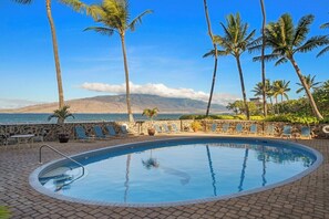 Alberca al aire libre 