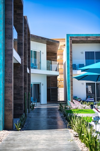 The Cove Boutique Hotel Adults Only