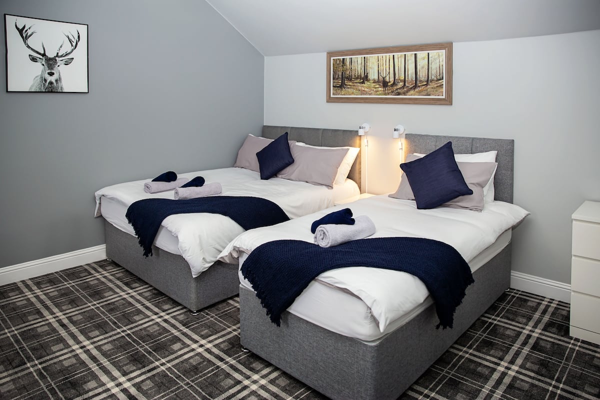 Studio | 1 bedroom, blackout drapes, iron/ironing board, free WiFi