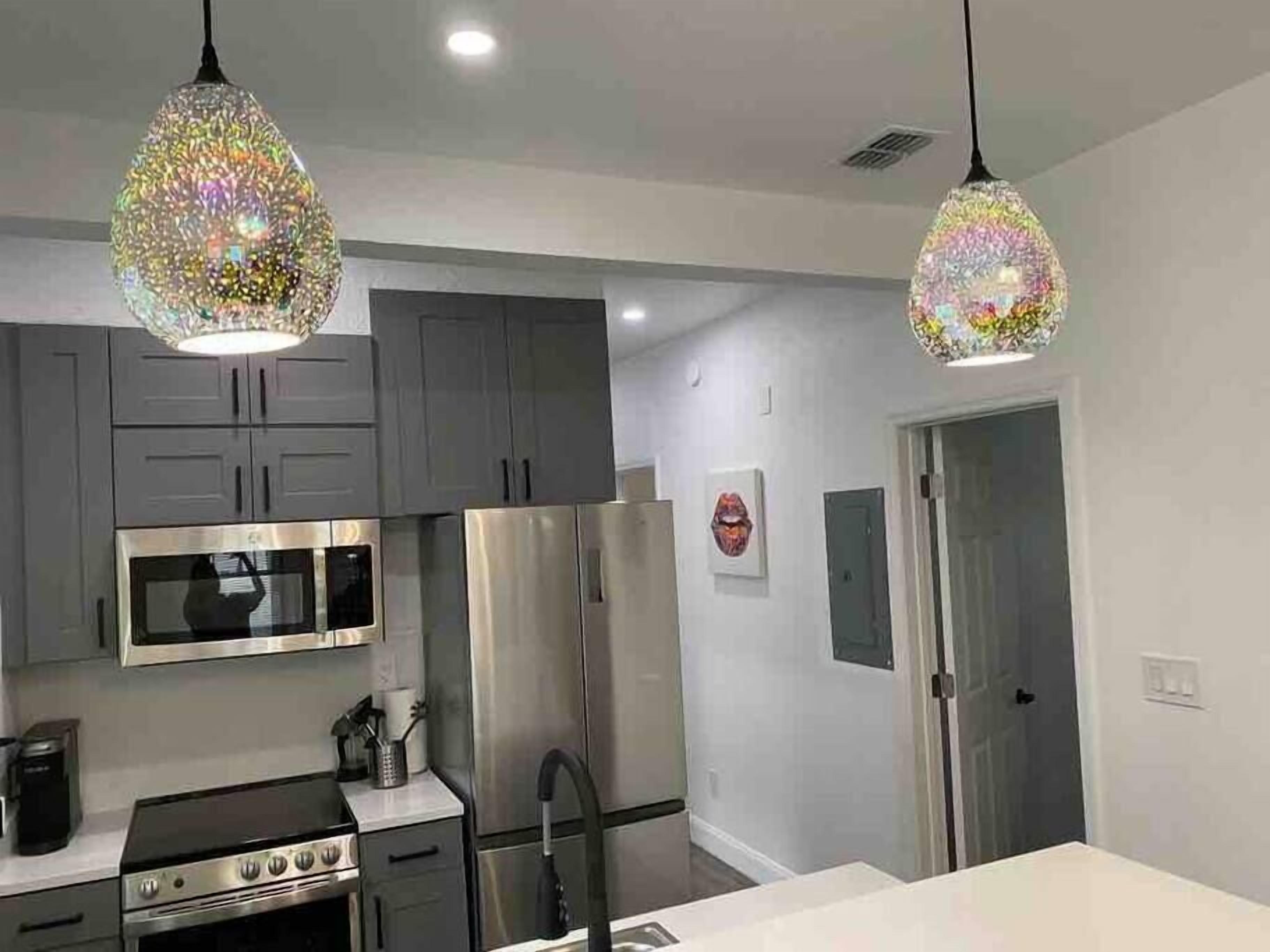 冰箱、微波炉、烤箱、炉灶