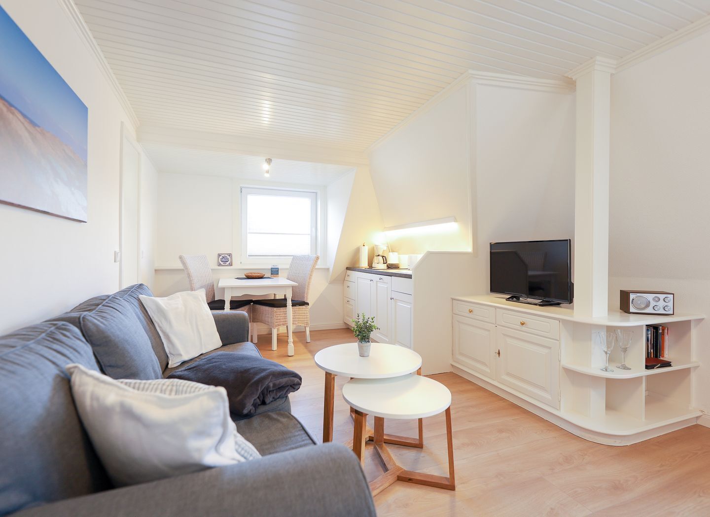 Fernseher, Stereoanlage