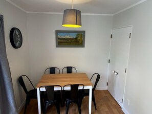 Family House | In-room dining