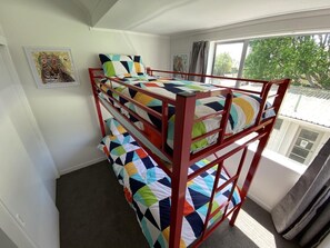 Family House | Iron/ironing board, free WiFi, bed sheets