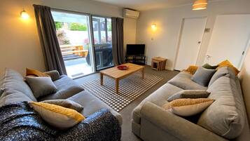 Family House | Living room | TV