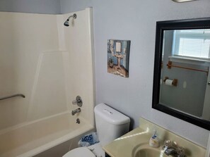 Badewanne, Haartrockner