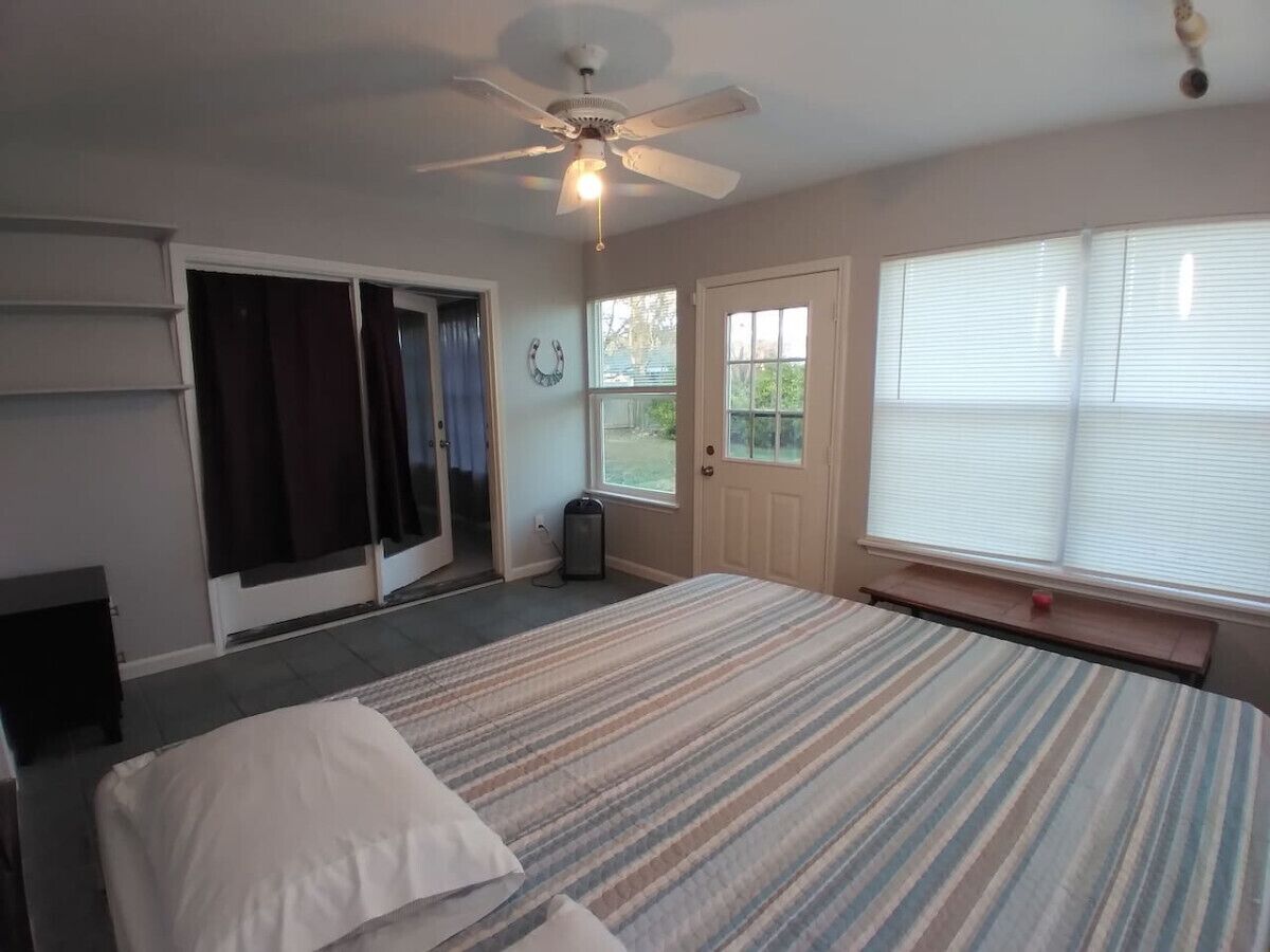 4 makuuhuonetta, Wi-Fi, vuodevaatteet