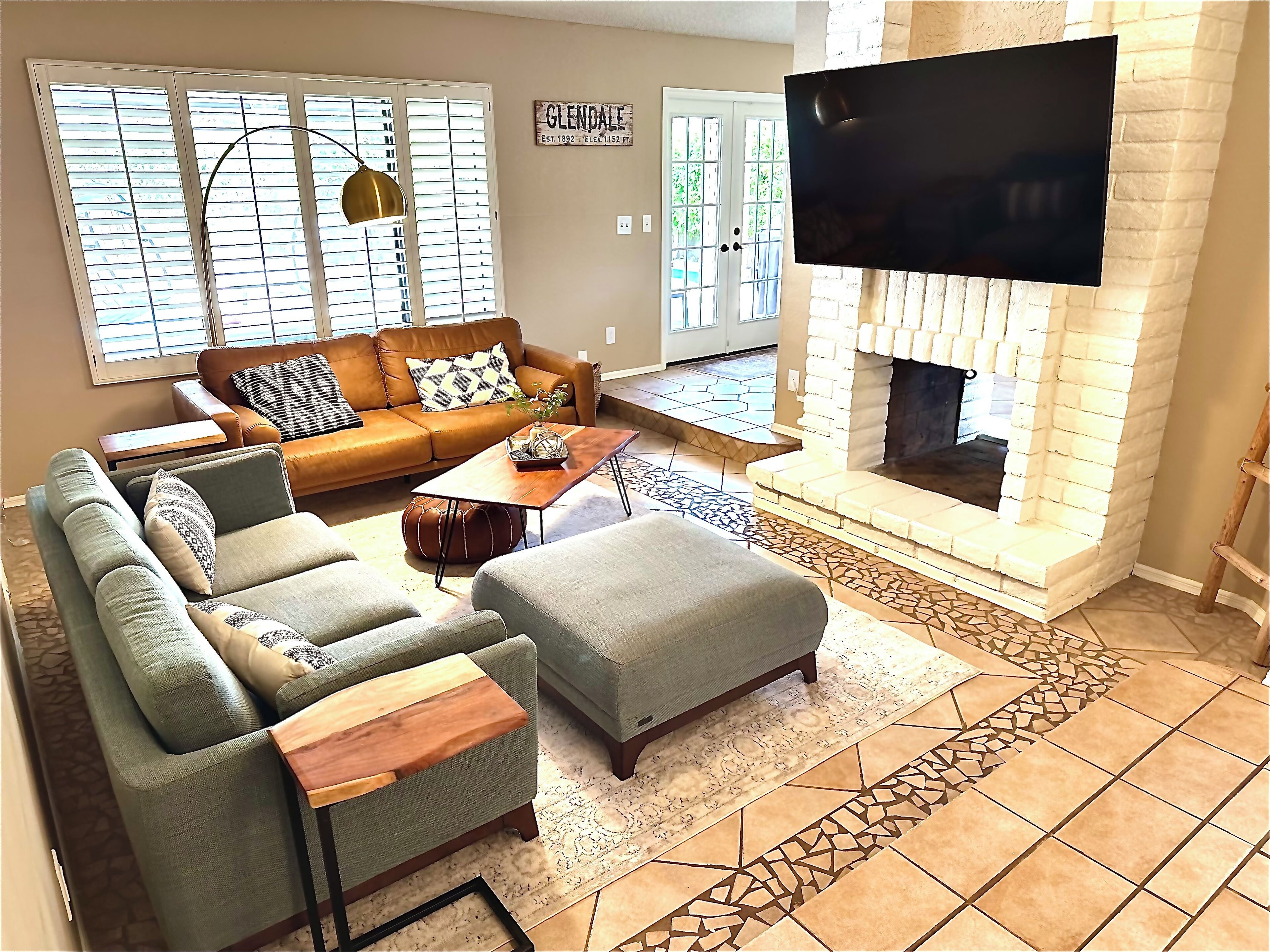 Your favorite getaway in the NW Valley!! New pool with sun shelf and Spa