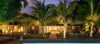 Villa le Manoir de Lorient - Located in  Wonderful Lorient Beach with Private Pool