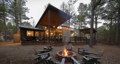 Cabin Therapy - Luxury Cabin Near ATV Trails