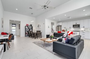 TV, tavolo da ping pong