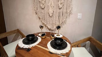 Royal Studio | In-room dining
