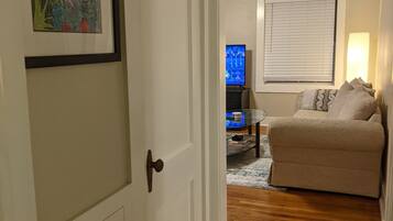 Smart TV y chimenea