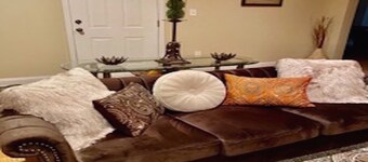 Luxury lower level w/outside patio near downtown Alpharetta