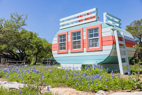 Glamping in Spicewood TX Hill Country ~ The Trailette